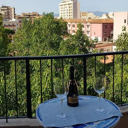 San Lucifero & Relax - Iun 1871 Гостевой дом Кальяри